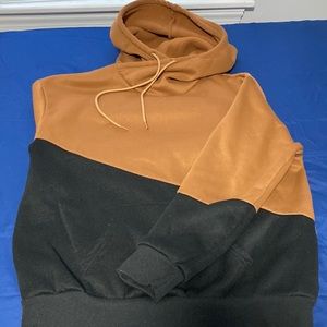 2 color block Sweatshirts